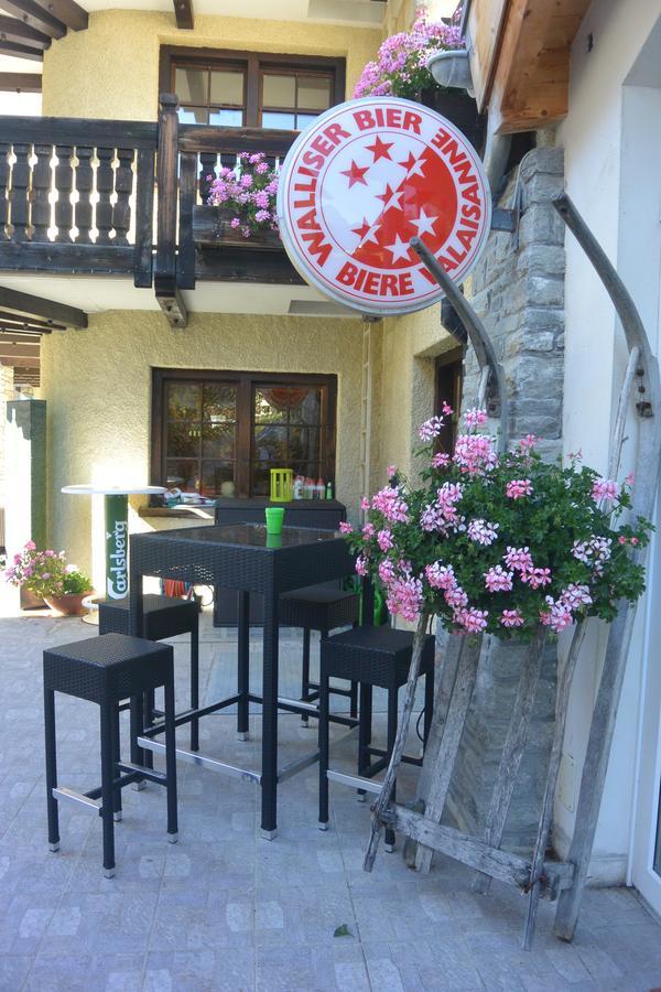 Hotel Baergsunnu Saas-Grund Exterior foto